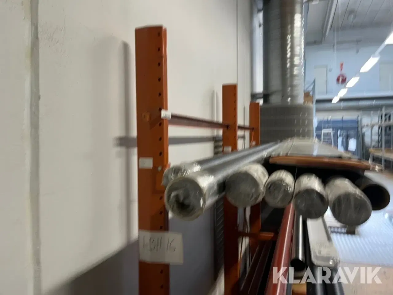 Billede 11 - Grenreol en række