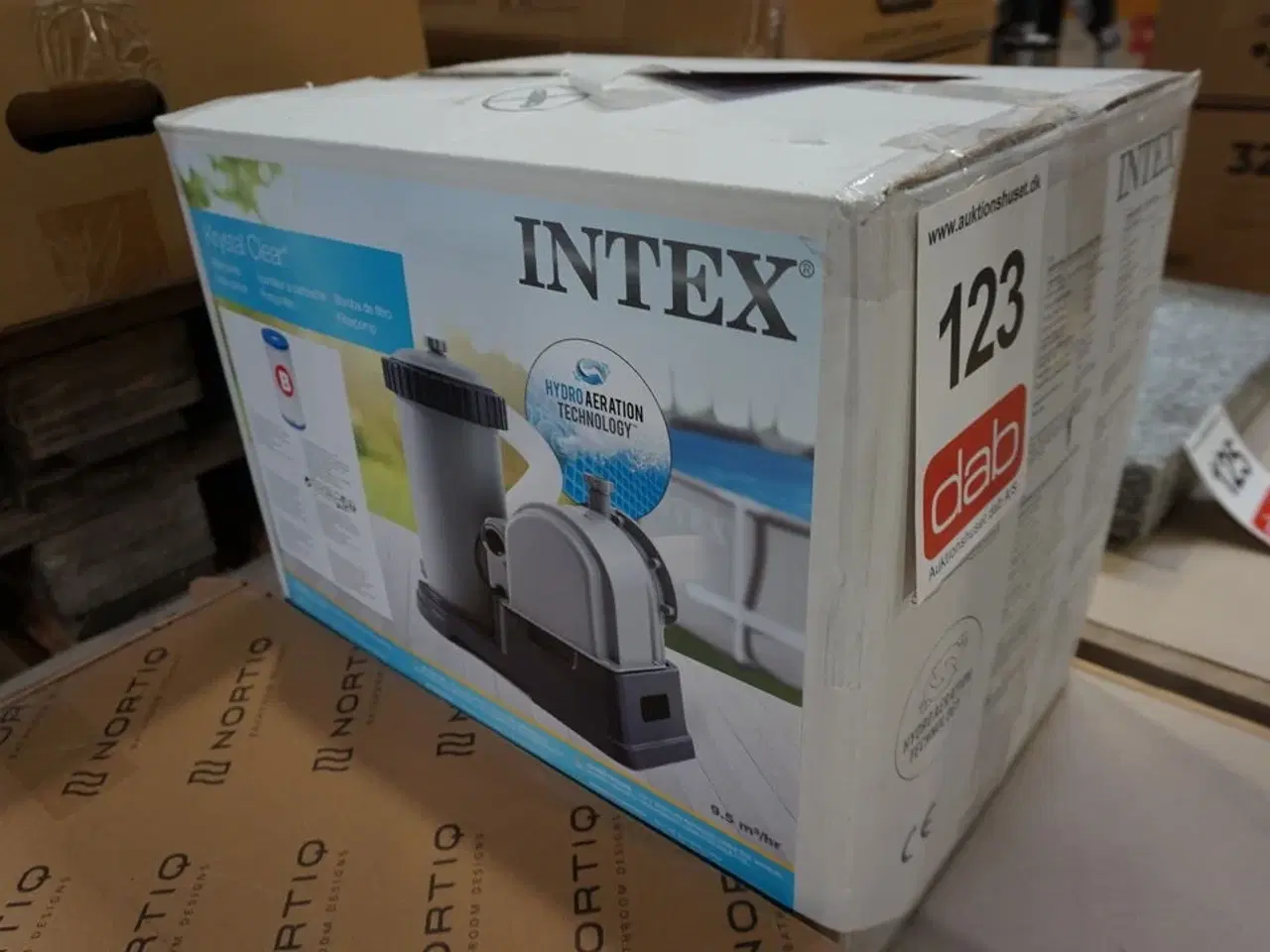 Billede 3 - Intex Krystal Clear filterpumpe til pools - 9463 liter i timen