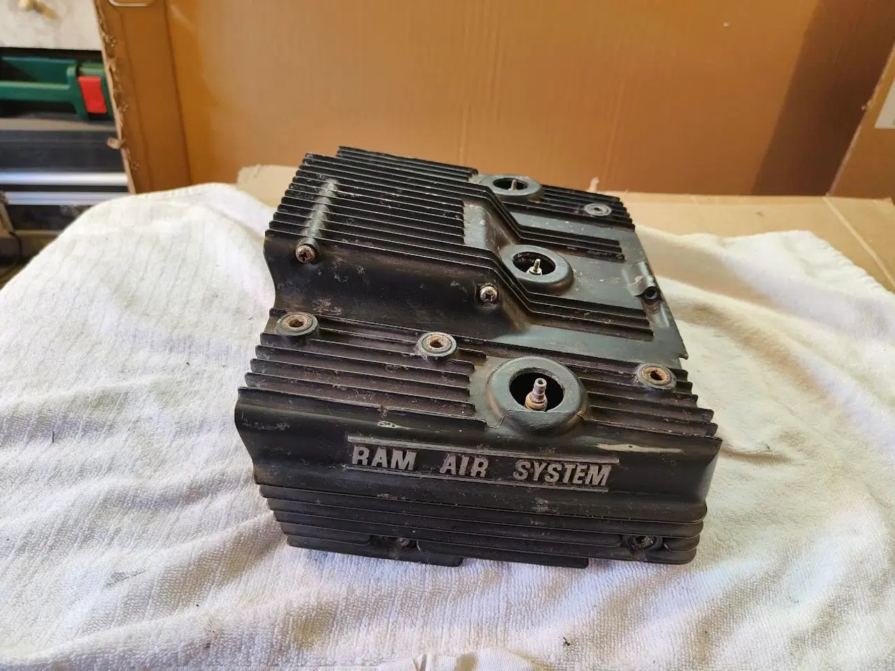 Billede 1 - Topstykke m. skærm til Suzuki gt 550  J - K model