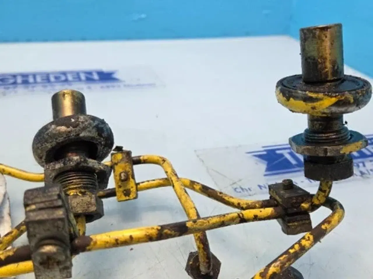 Billede 14 - Ford 2715E Dyserør Sæt 2703E9A557