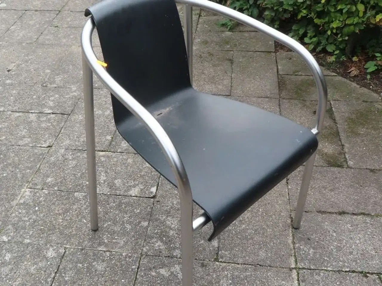 Billede 2 - 6 stk. TRIP TRAP OCEAN havestole m. tilhørende bord (betonplade)
