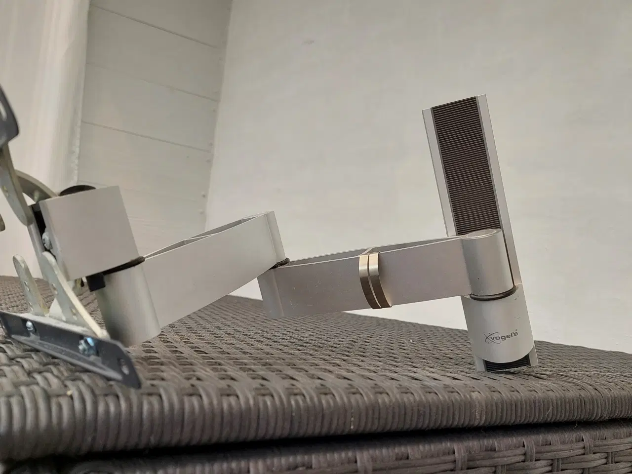 Billede 1 - TV-ophæng