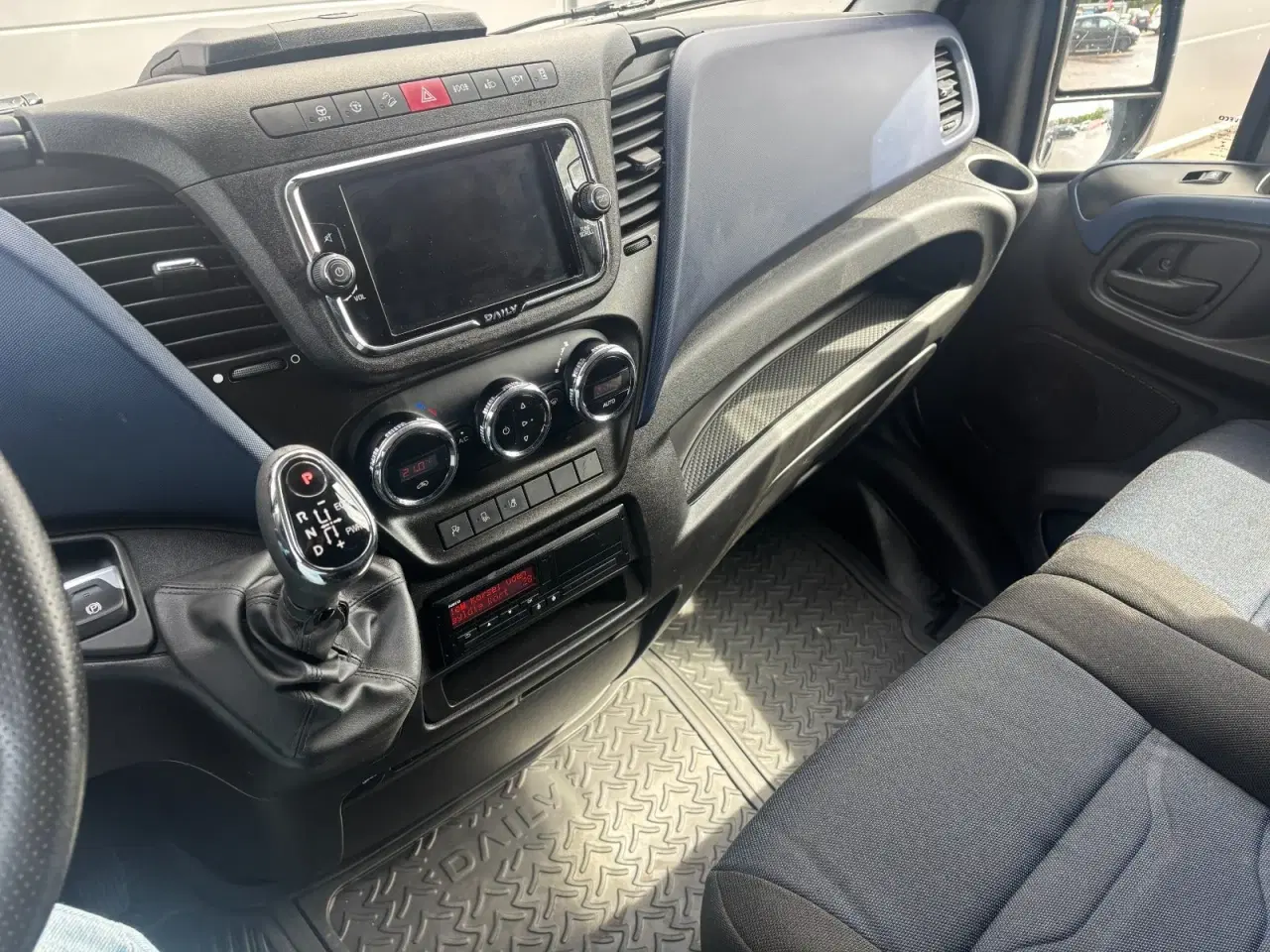 Billede 19 - Iveco Daily 3,0 35S21 12m³ Van AG8