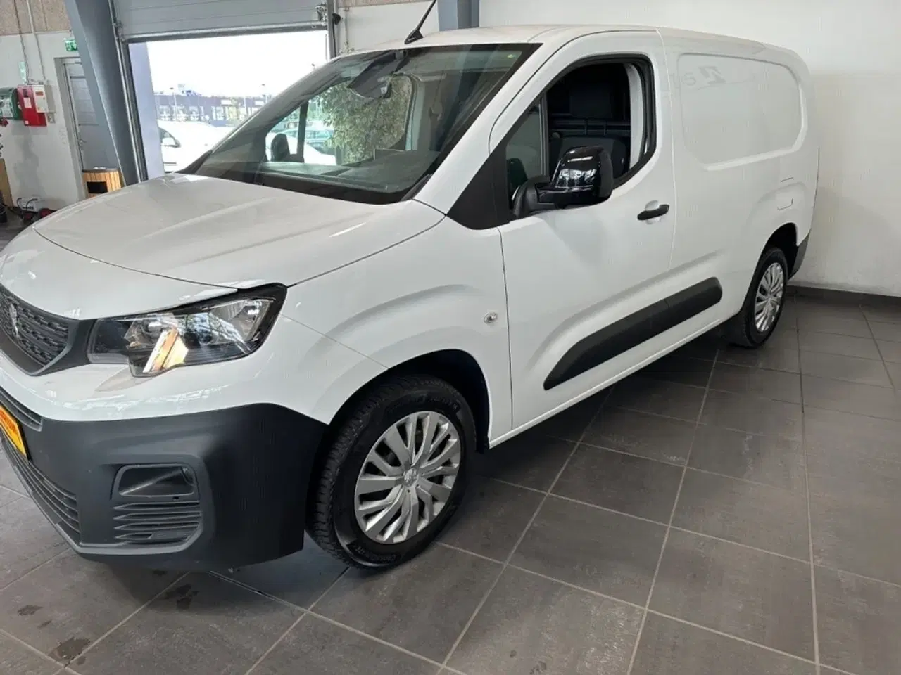 Billede 3 - Peugeot Partner 1,5 BlueHDi 100 L2V2 Plus Van