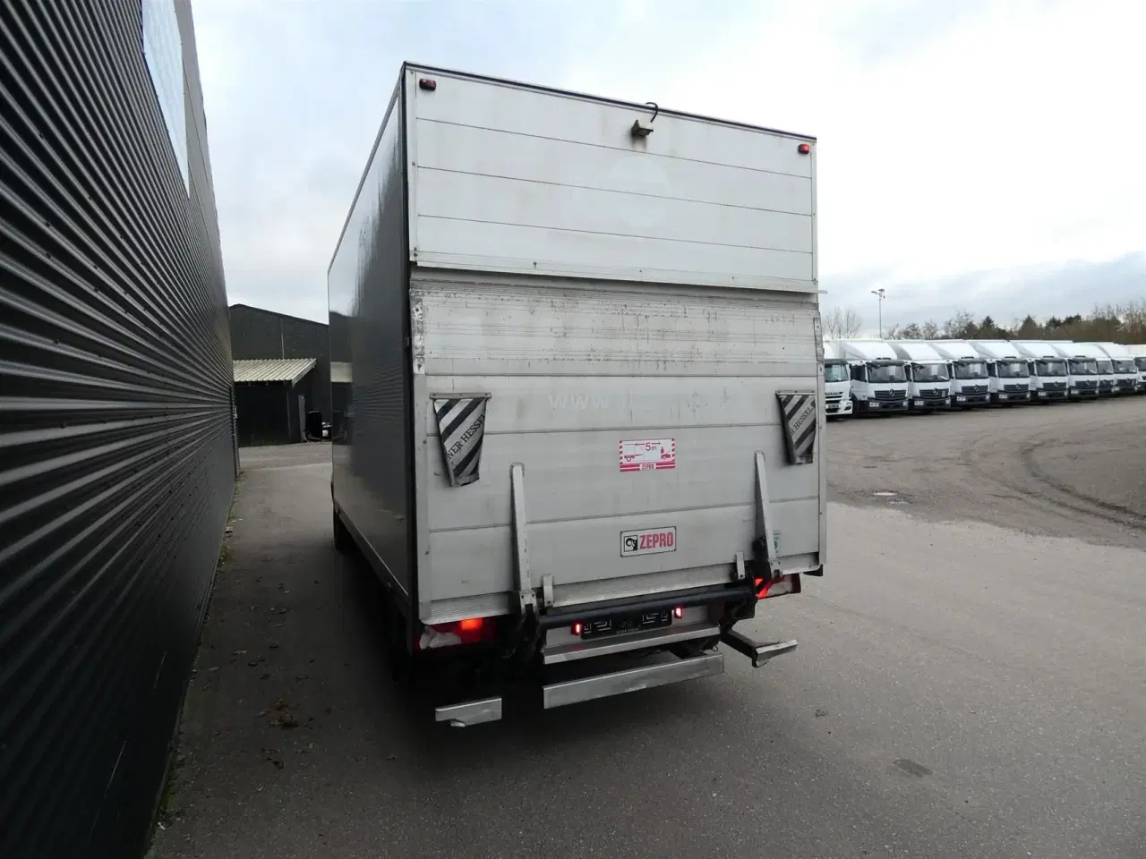 Billede 8 - Mercedes-Benz Sprinter 316 2,1 CDI Alu.kasse m/lift RWD 163HK Ladv./Chas. Aut.