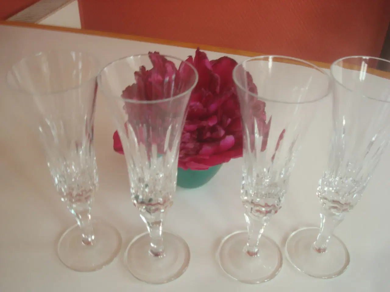 Billede 2 - PARIS champagneglas, 19 cm, perfekt stand