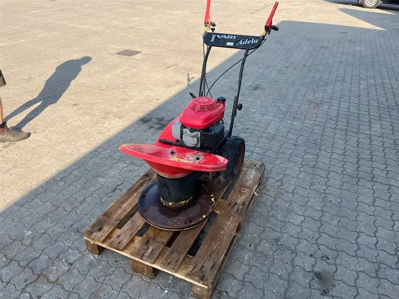 Billede 3 - - - - Vari motor skiveslå maskine.