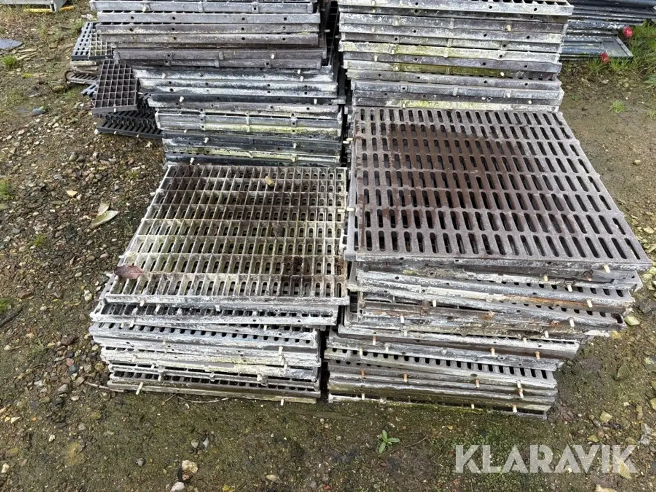 Billede 9 - Plastriste til svinestald, ca 1000 styk