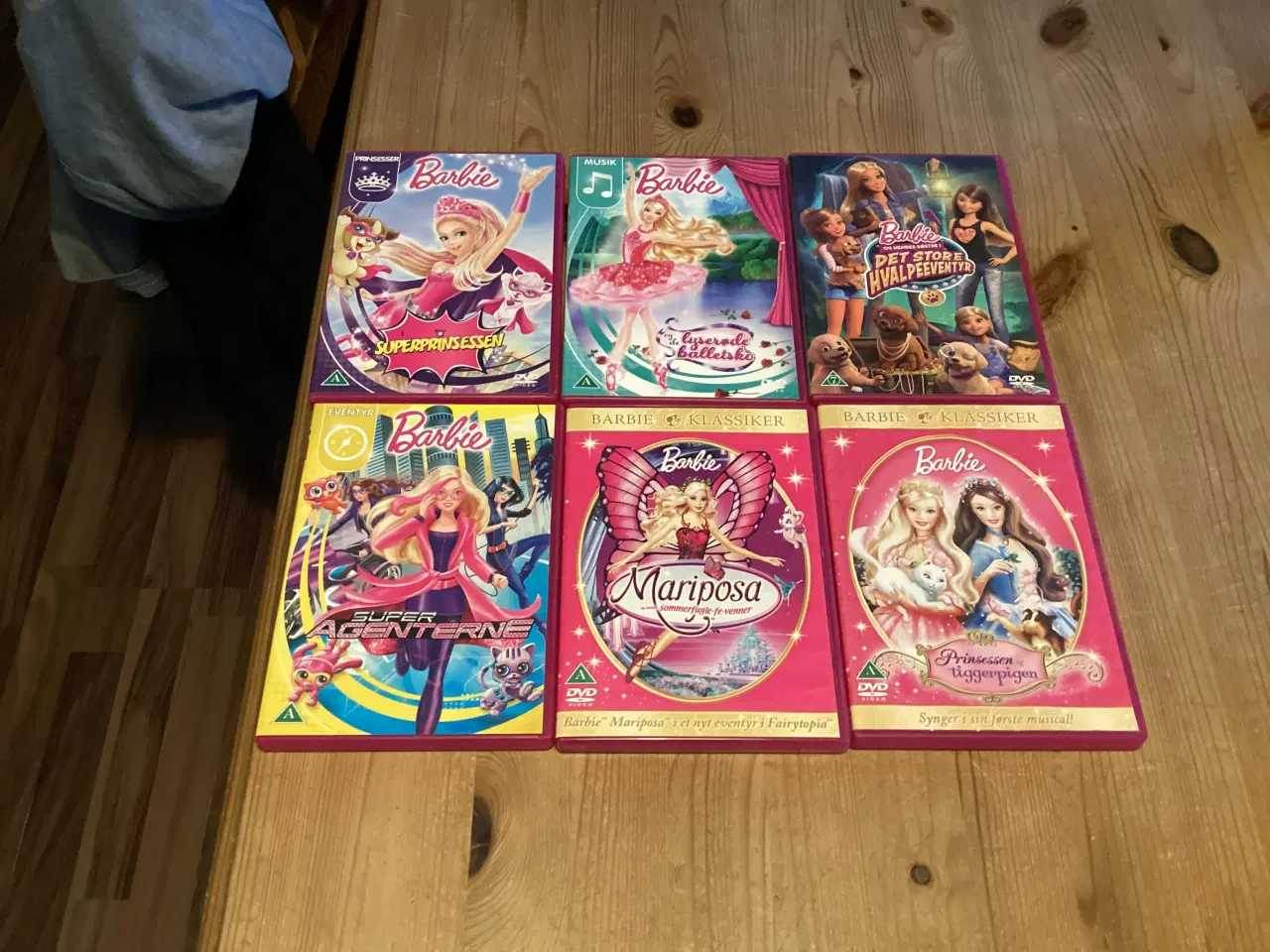 Billede 14 - Barbie Bøger, Brevpapir, DVD