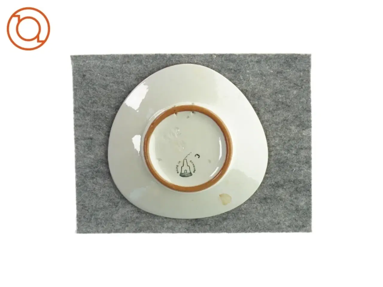 Billede 2 - Tallerken med print fra Ukendt (str. Ø:17cm)