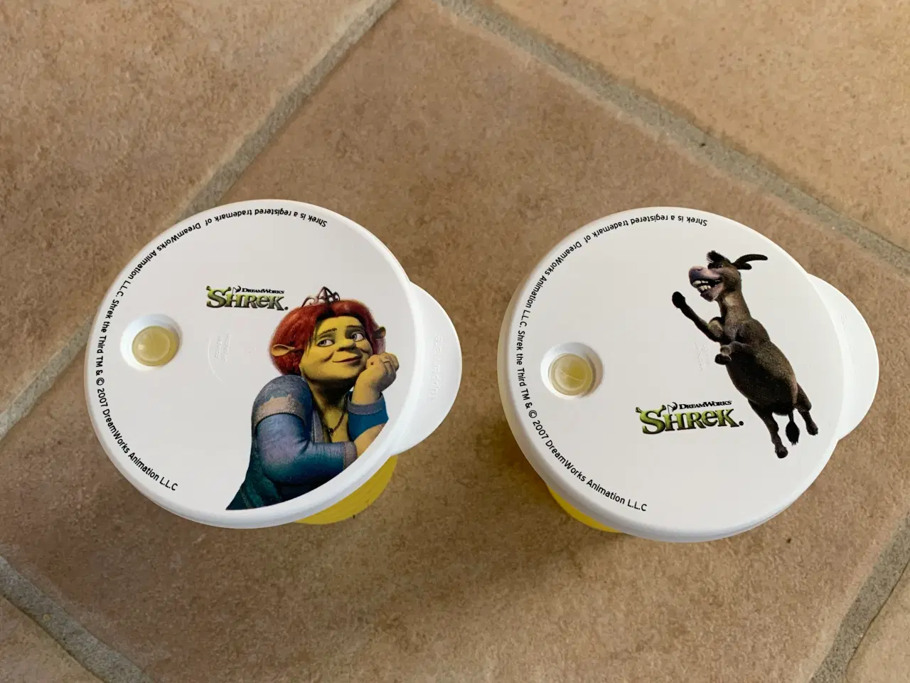 Billede 1 - Tupperware krus med låg til sugerør 