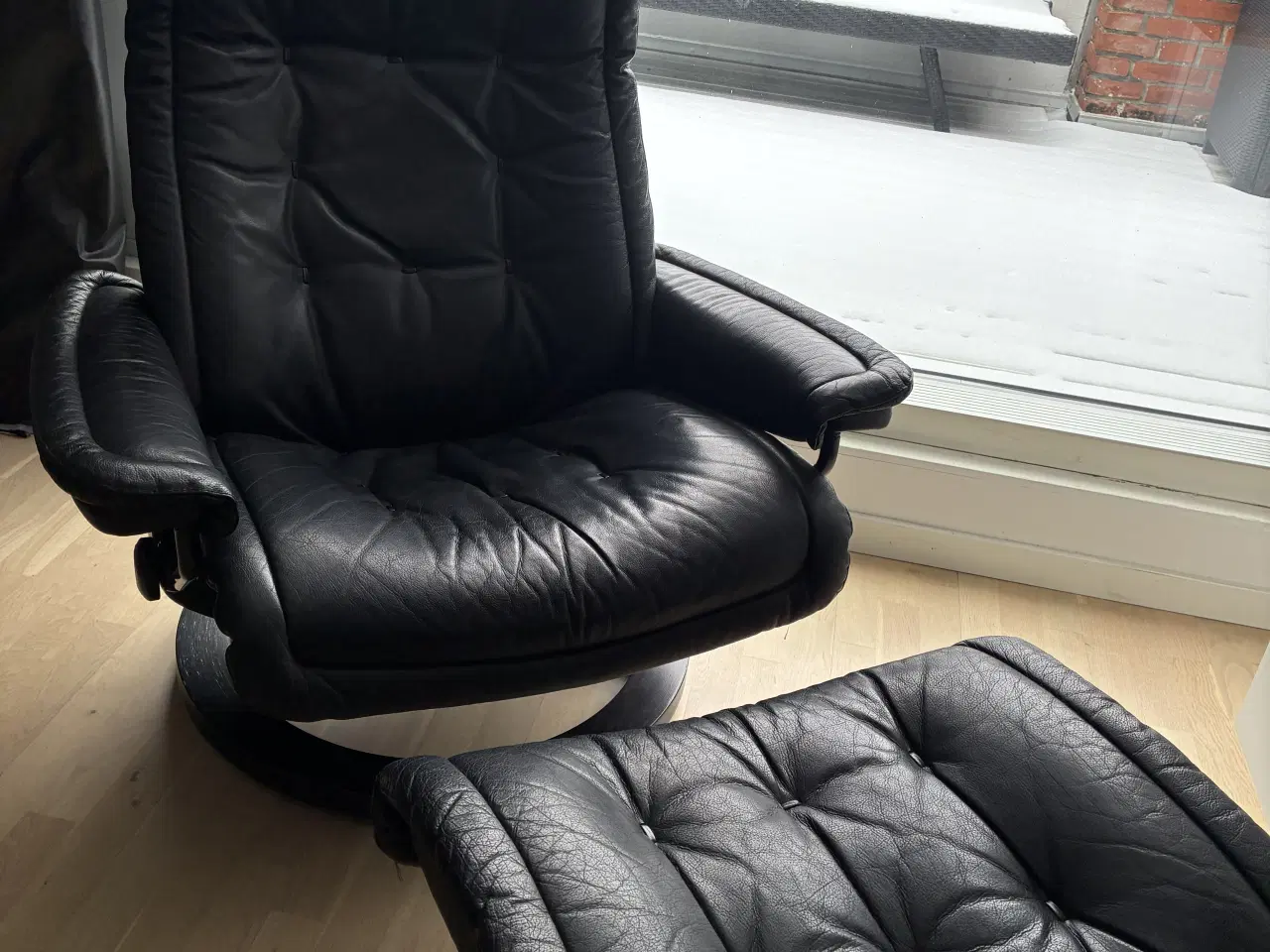 Billede 2 - Stressless læder lænestol sort med skammel 