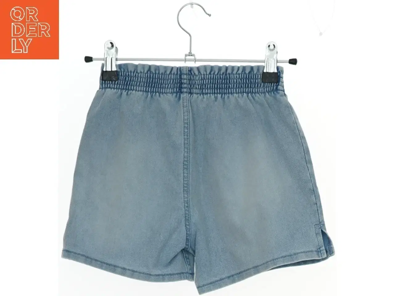Billede 2 - Lyseblå denim shorts til børn fra C (str. 122)