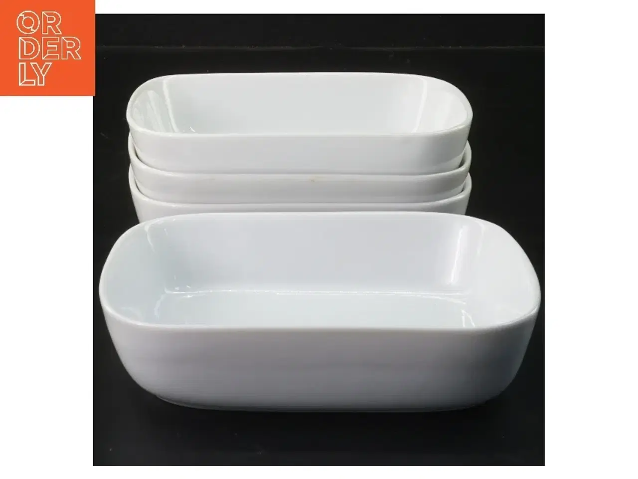 Billede 1 - Rektangulære hvide fade/ skåle , 4 stk. (str. 4 stk 15x11 cm)