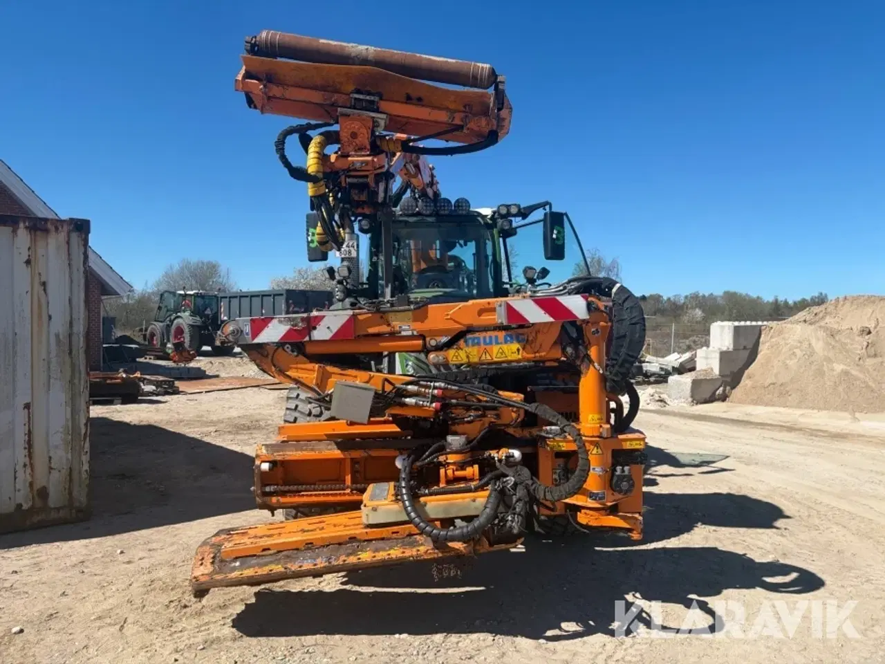 Billede 2 - Traktor Fendt 724 Vario med armklipper/rabatklipper