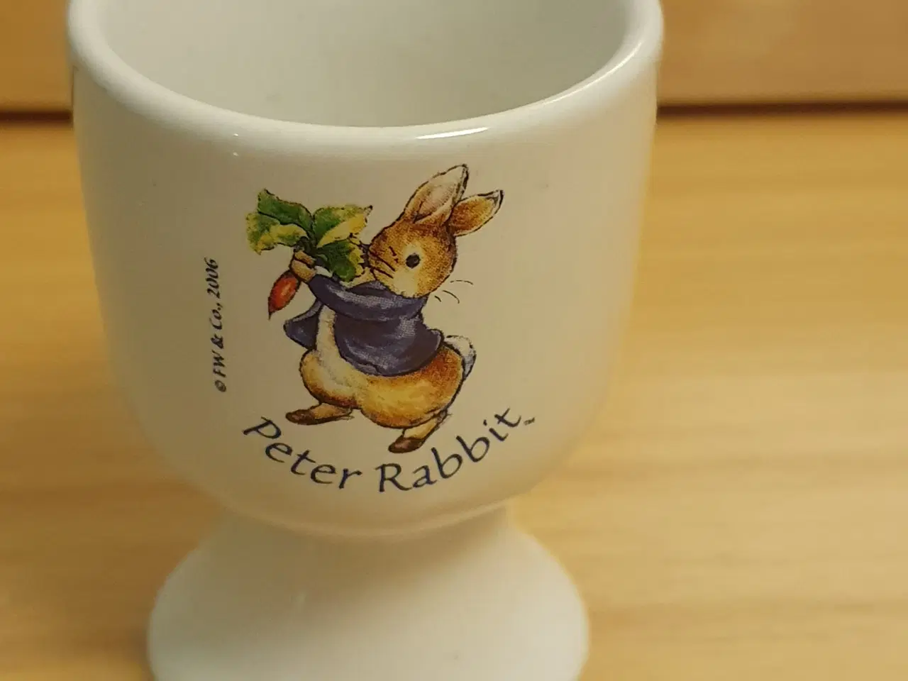 Billede 1 - Peter rabbit æggebæger fra 2006