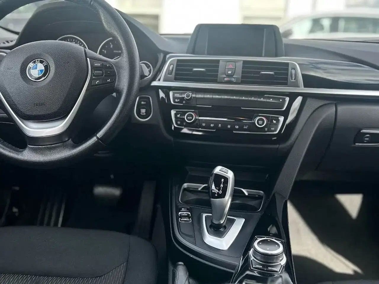 Billede 5 - BMW 320d 2,0 Touring Connected aut.