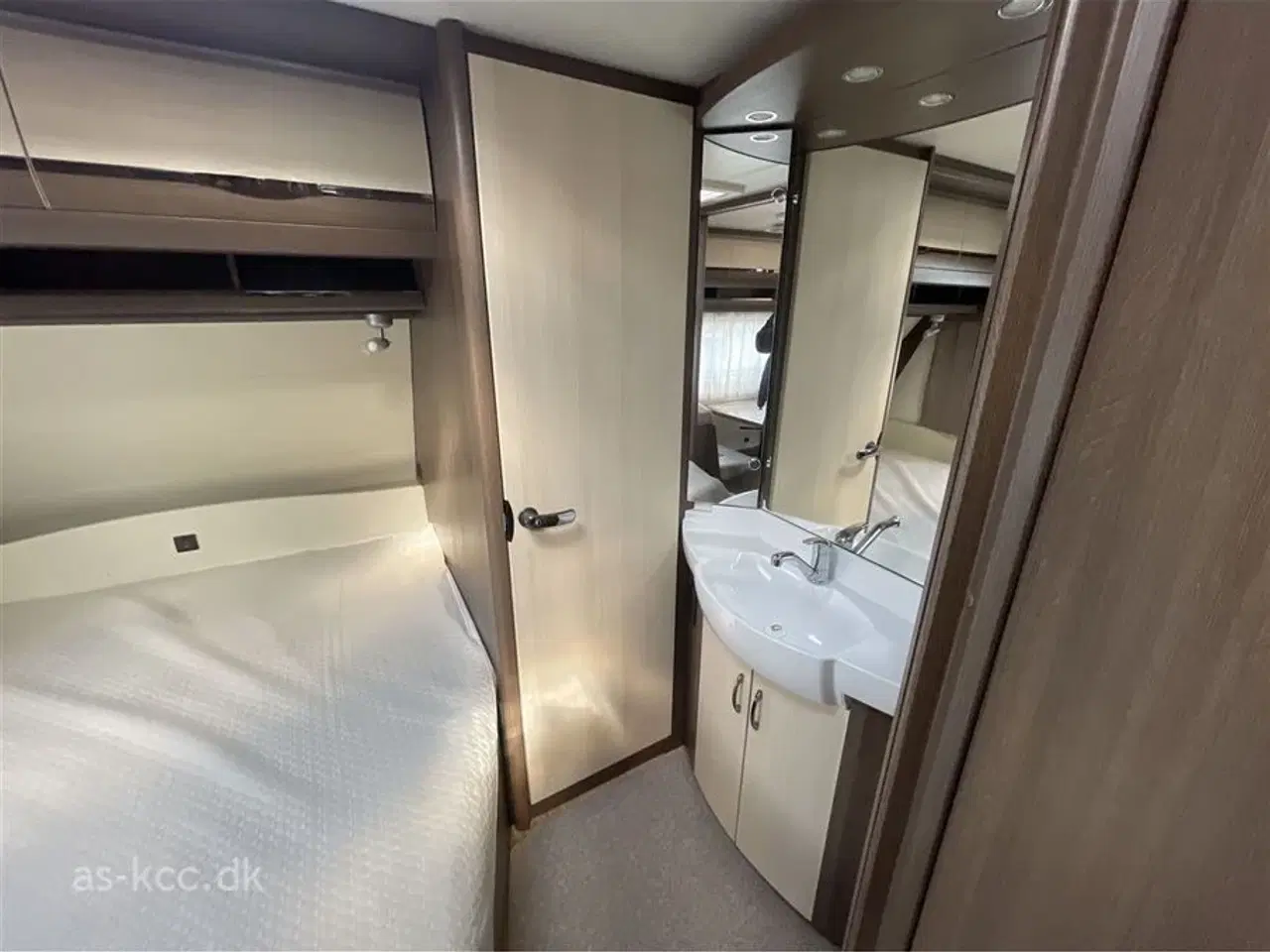 Billede 17 - 2014 - Hobby Prestige 720 UKFe   Hobby Prestige 720 UFKE årg. 2014 7 sovepladser, 8 siddepladser.