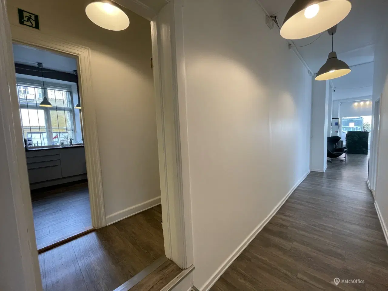 Billede 16 - SUPER GODT BELIGGENDE HJØRNELEJEMÅL UDLEJES