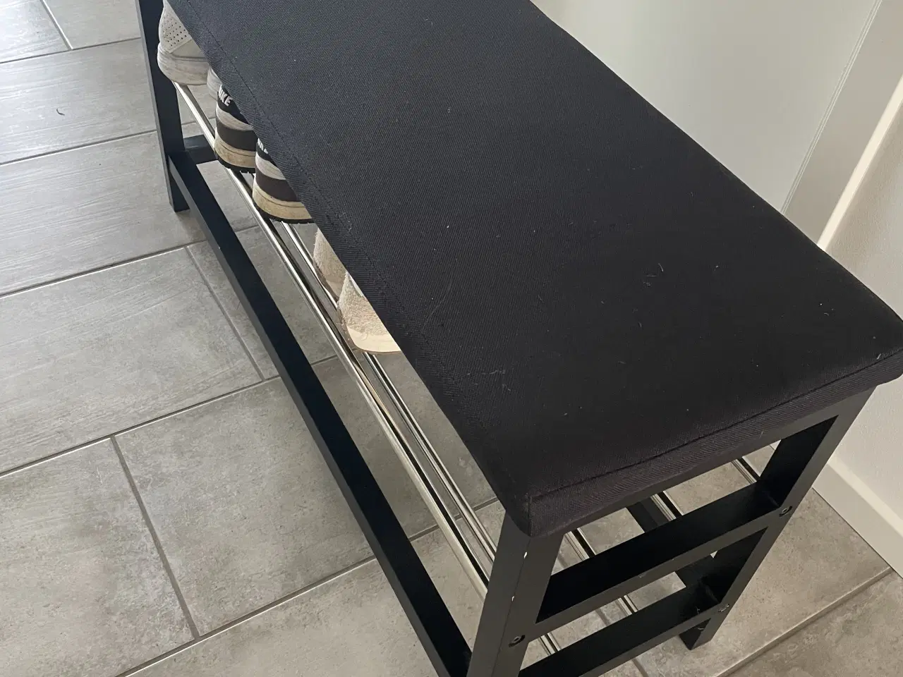 Billede 2 - Bænk med skohylder