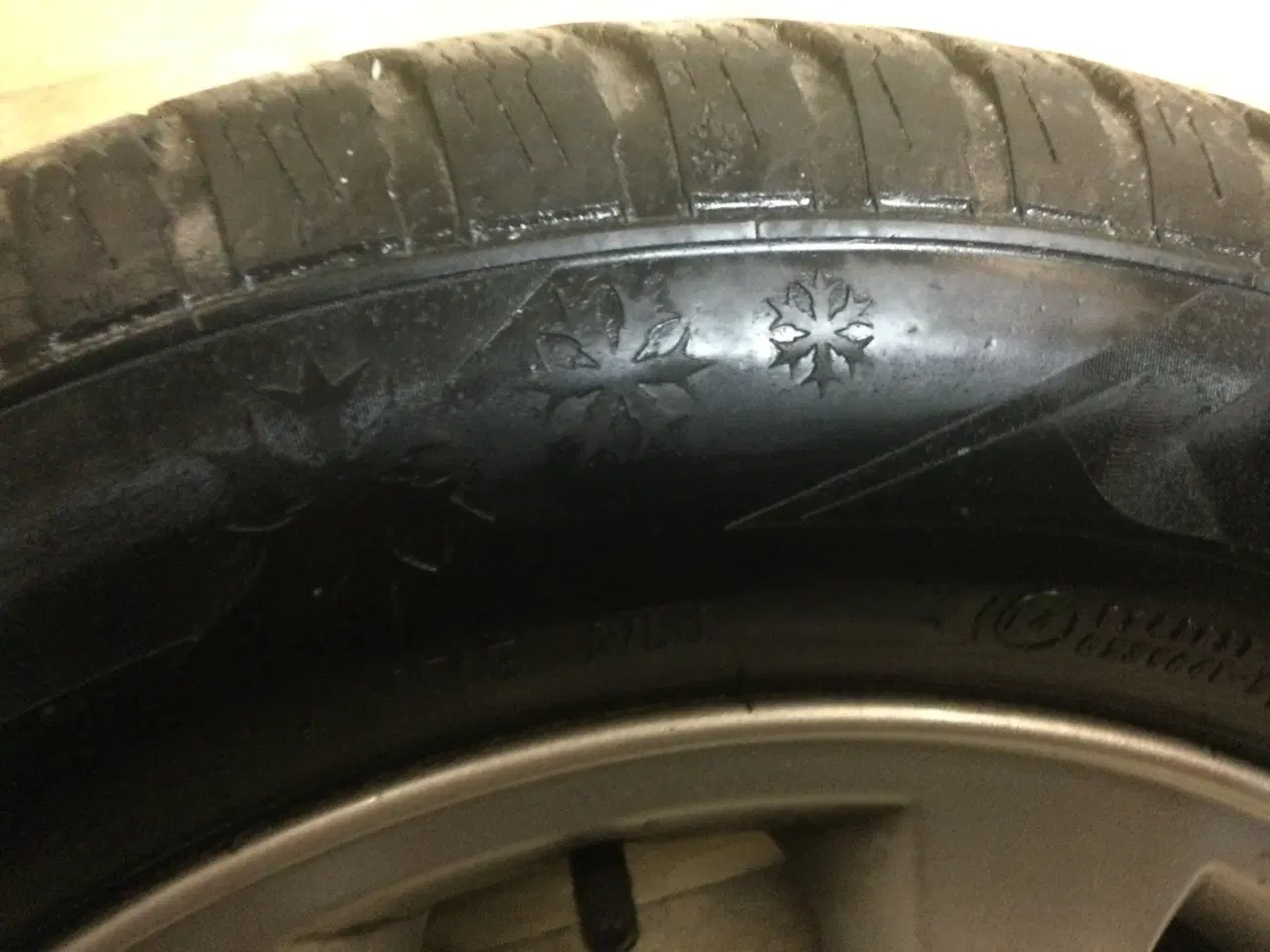 Billede 4 - Vinterdæk med Alufælge