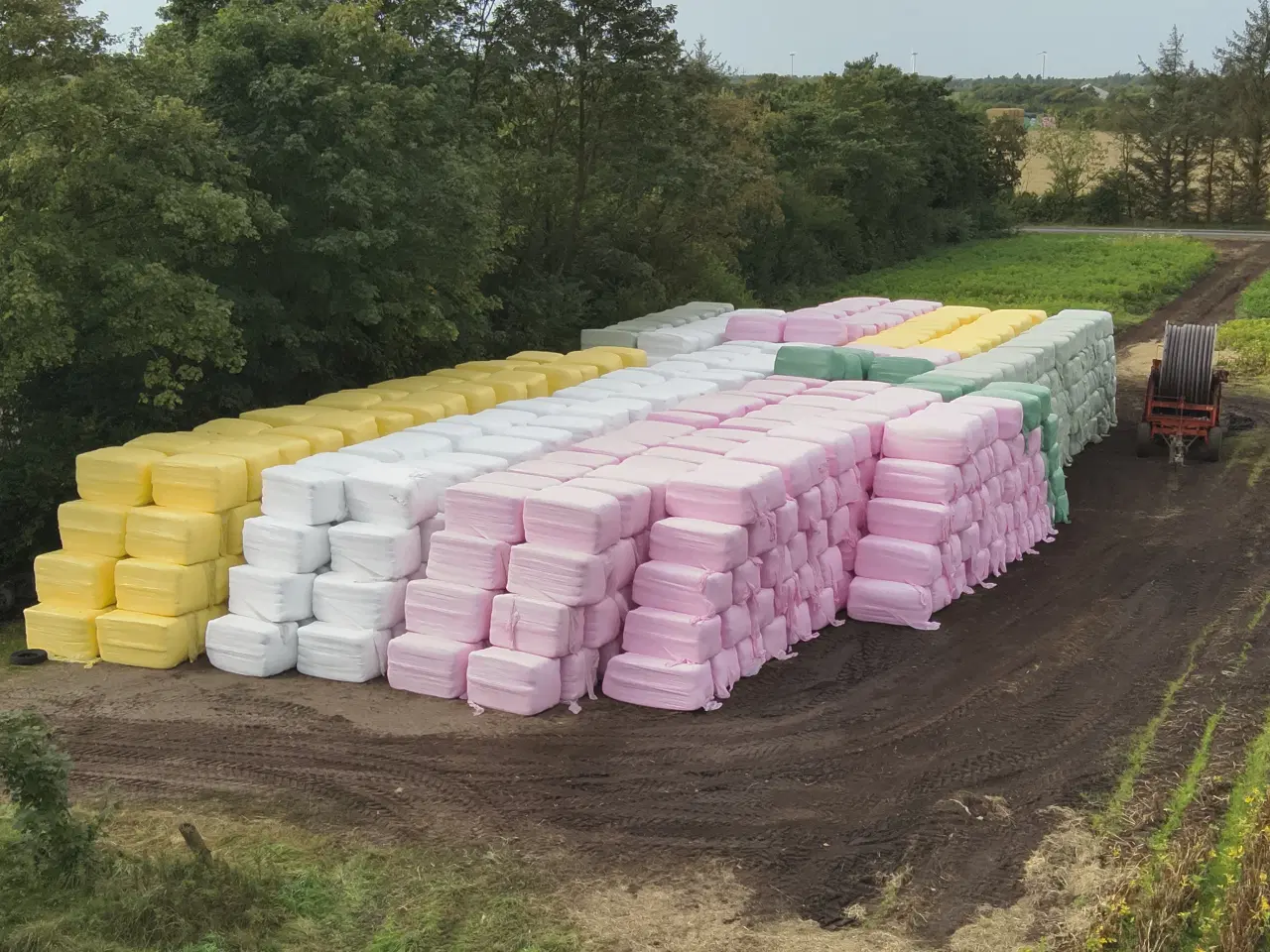 Billede 1 - Wraphø og indpakket hø med analyser