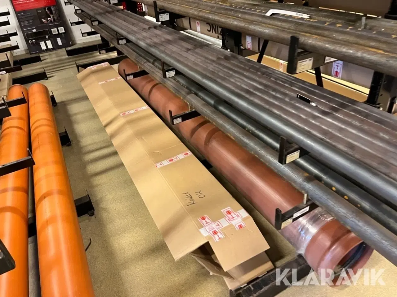 Billede 12 - Grenreol en række