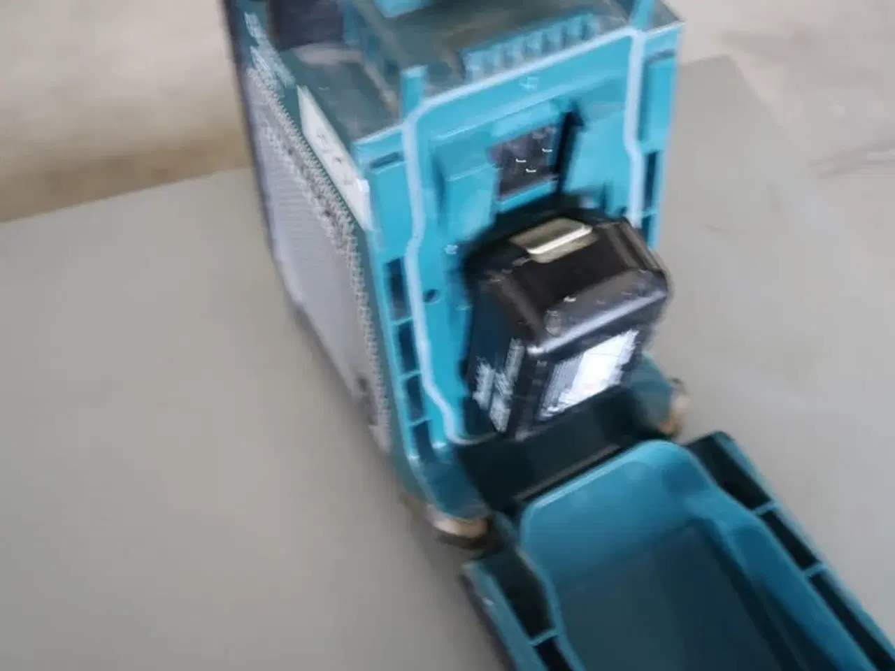 Billede 6 - Radio MAKITA DMR115 med 1 batteri