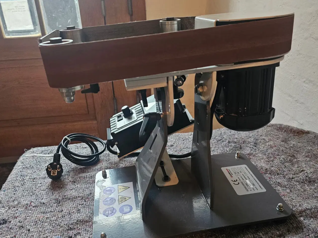 Billede 3 - Båndsliber 220 volt