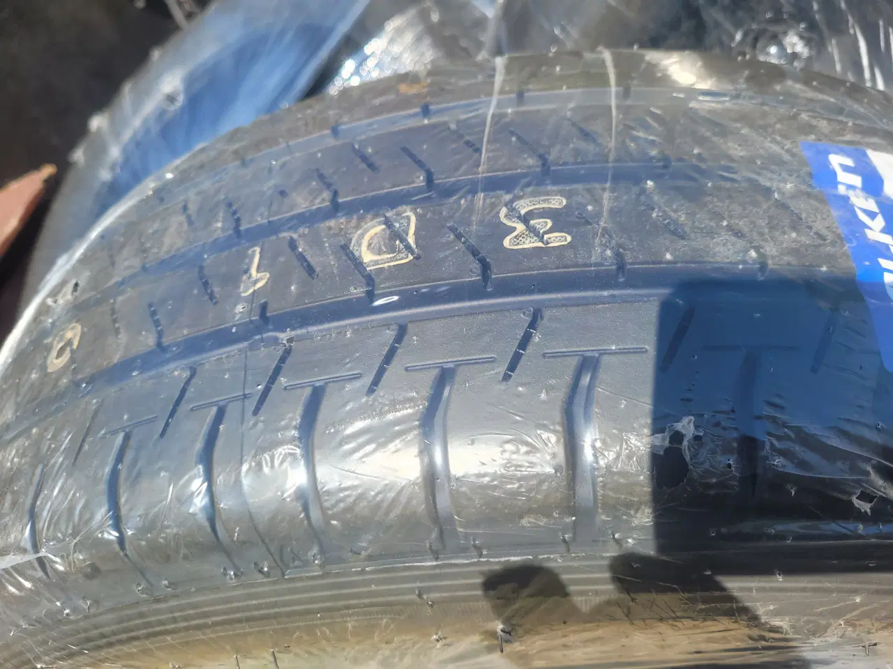 Billede 2 - 215 / 65 R 16 C