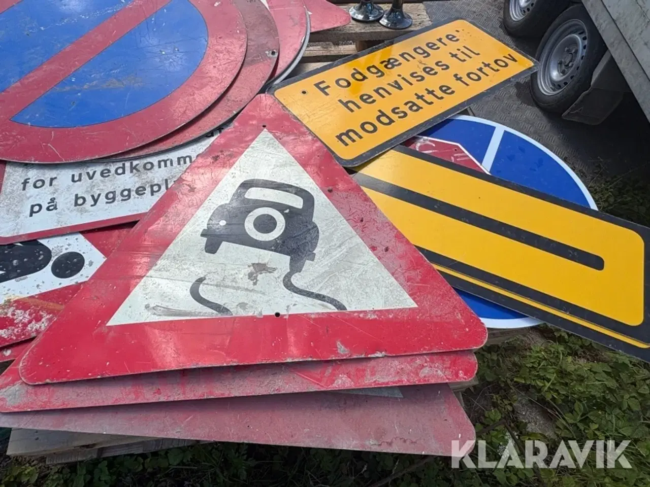 Billede 3 - Vejsskilte