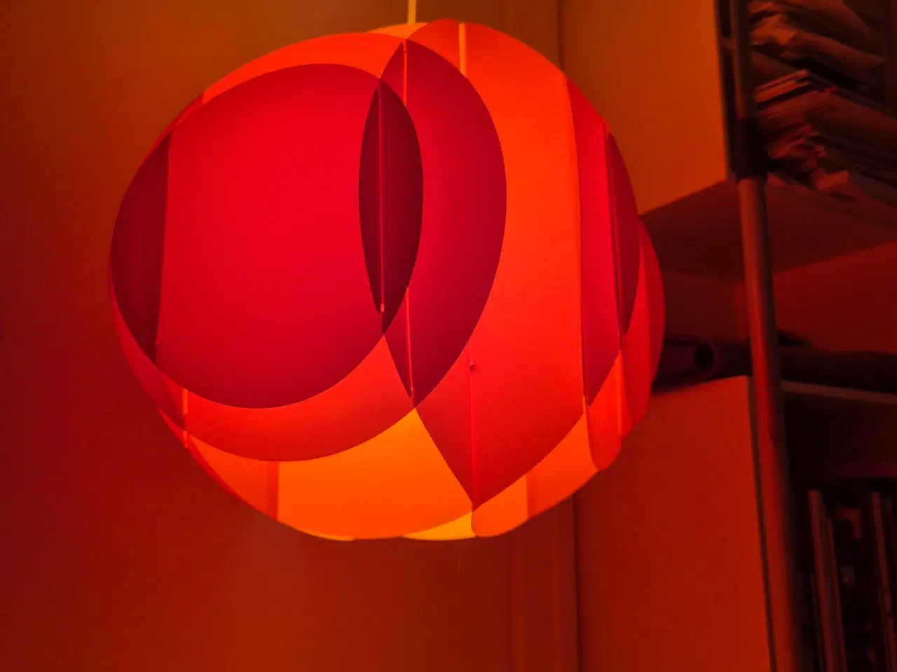 Billede 11 - Flotte gule lamper i plast 