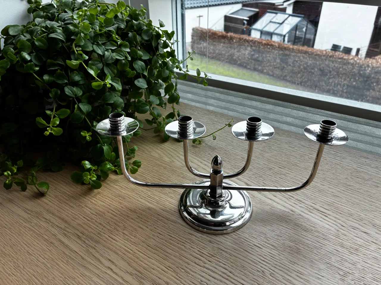 Billede 2 - Firearmet lysestage i pletsølv