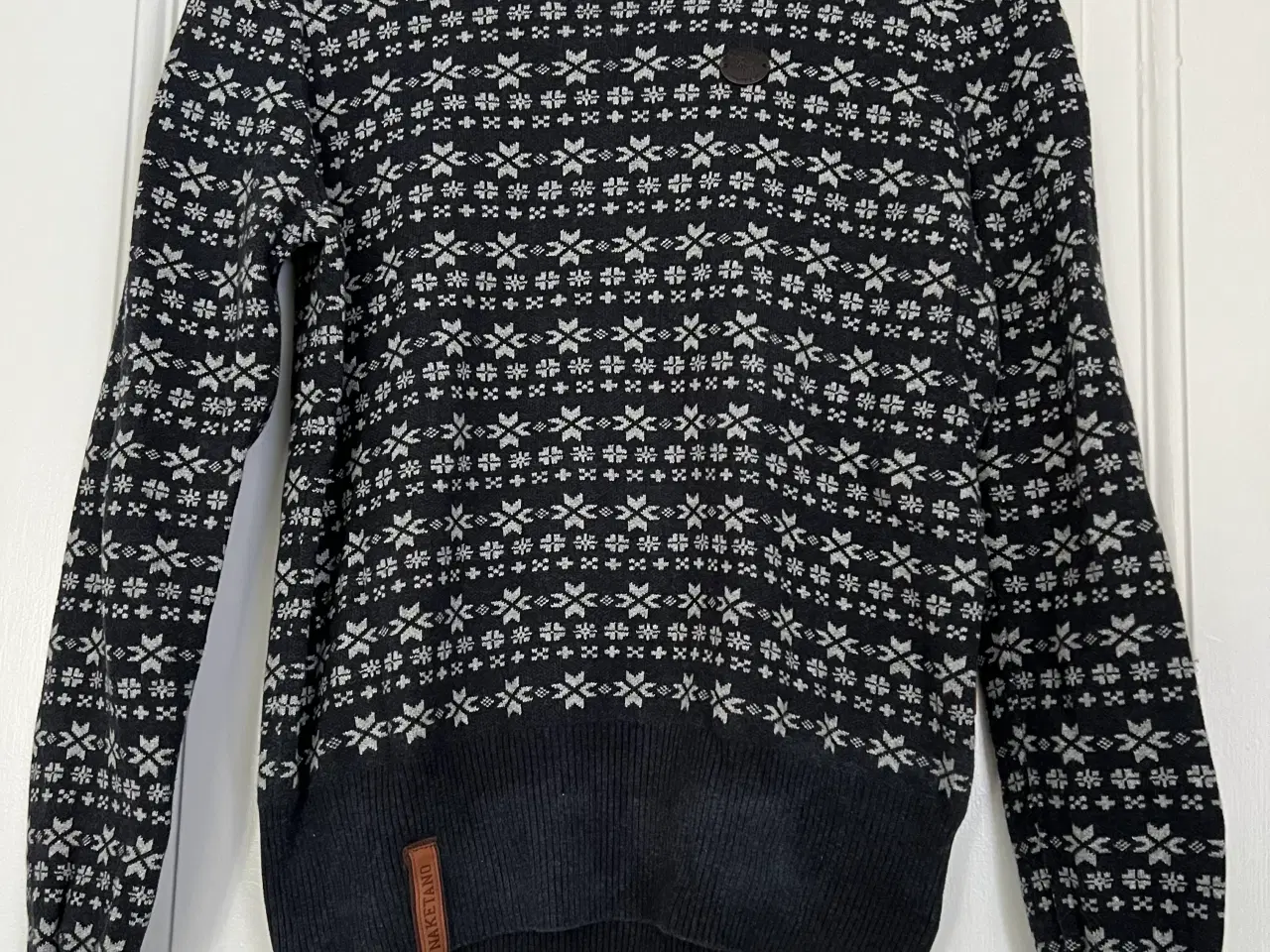 Billede 1 - Naketano sweaters