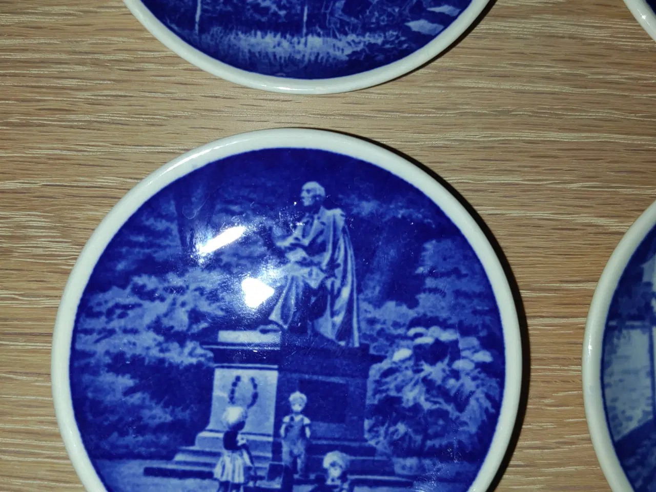 Billede 5 - Flotte Royal Copenhagen platter