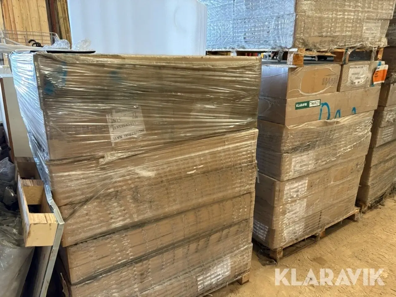 Billede 3 - Akustik- og loftsplader Rockfon Industrial Nature stenuld 407,82 m2 3 paller (42 kasser)