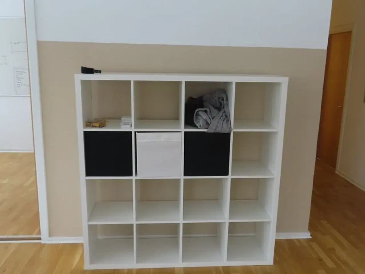 Billede 2 - Reol, bord, stol, m.v.