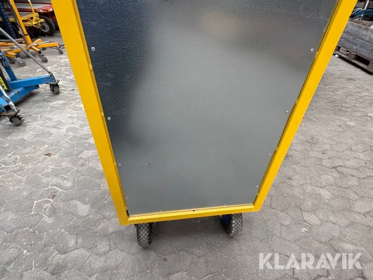 Billede 11 - Plukkeskab på hjul