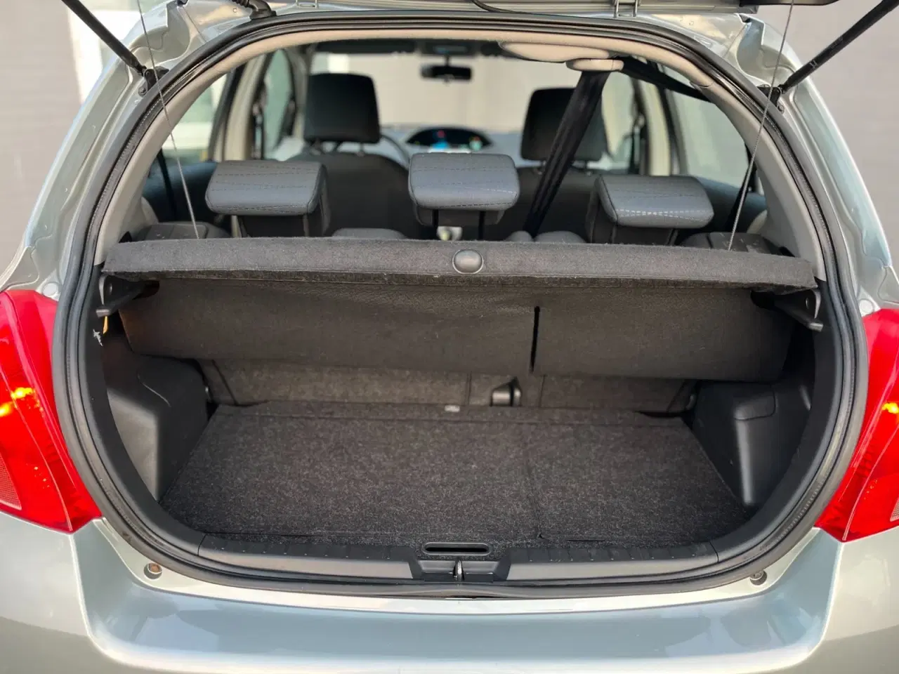 Billede 6 - Toyota Yaris 1,3 Sol M/M