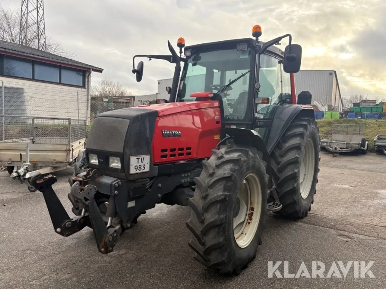 Billede 1 - Traktor Valtra 6750
