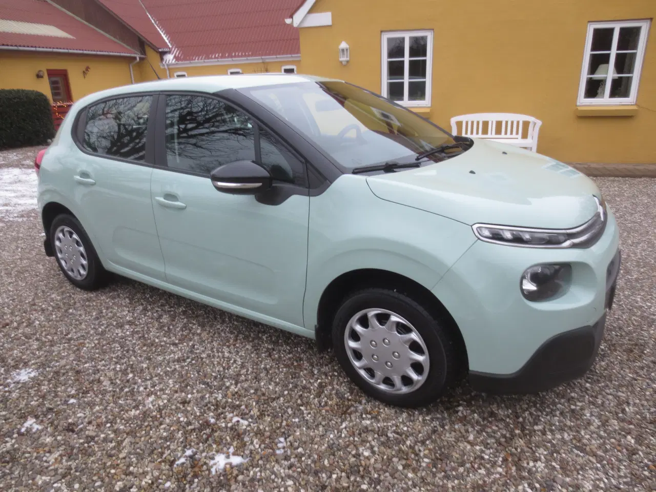 Billede 4 - Fin Citroen C 3 1.2 i År 2019.