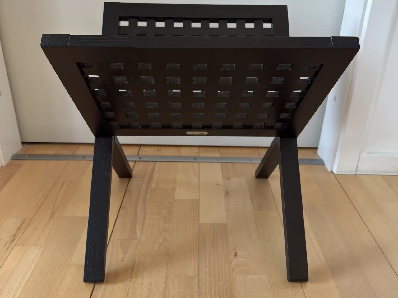 Billede 2 - Trip Trap Avisholder // Magasin holder Sort