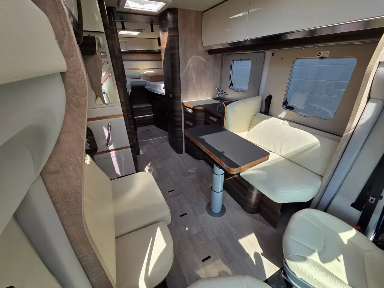 Billede 9 - Laika Ecovip 2,2 L4009 DS aut.