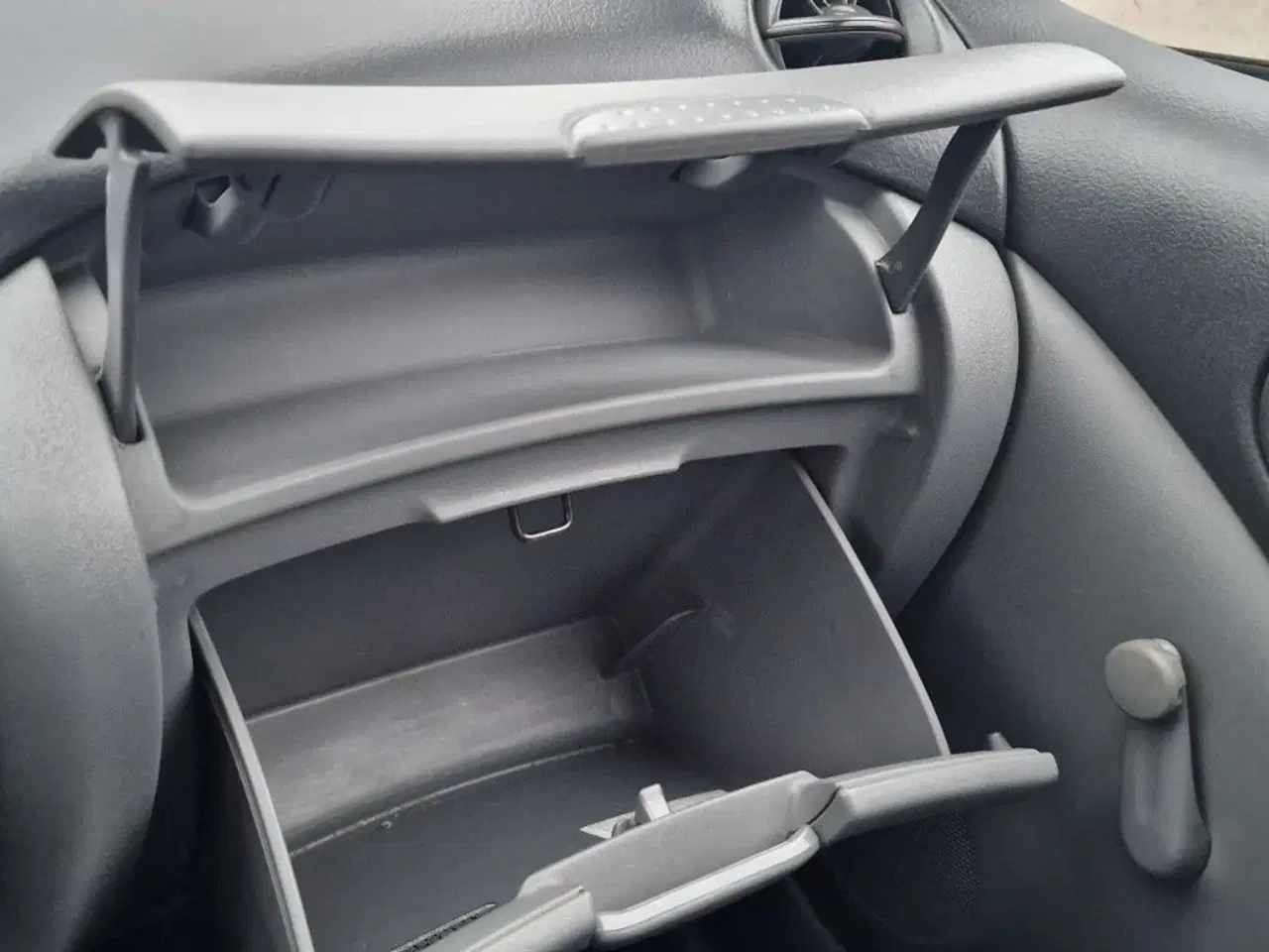 Billede 6 - Toyota Yaris 1,0 Luna Komfort