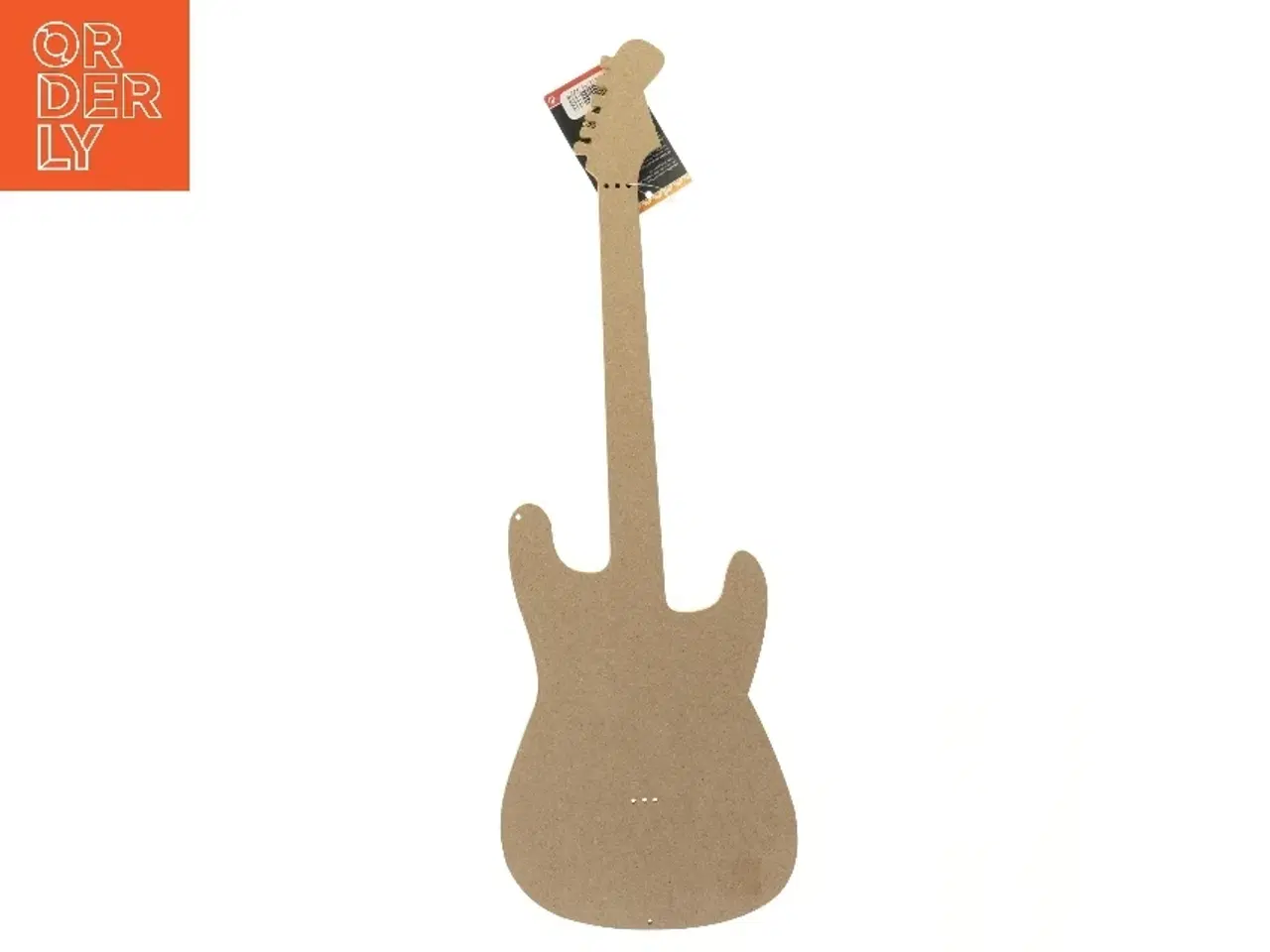 Billede 2 - Guitarformet dekoration i MDF fra Panduro (str. 60 cm)