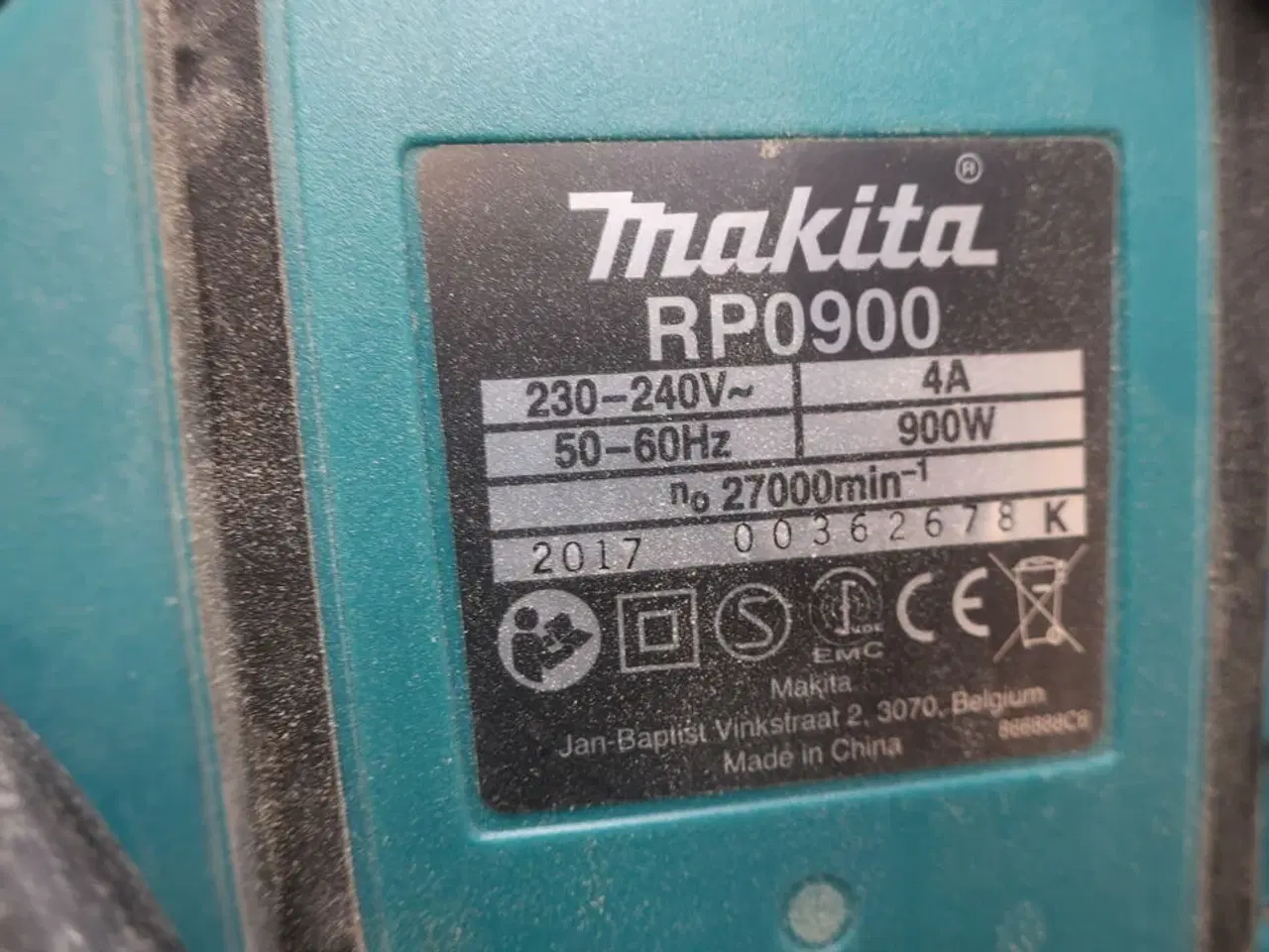 Billede 2 - Overfræser MAKITA RP0900