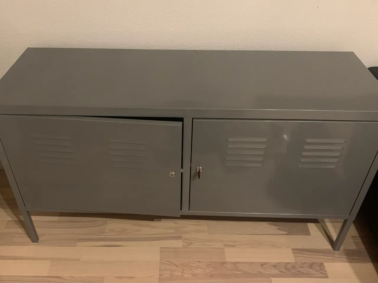 Billede 1 - Tv bord