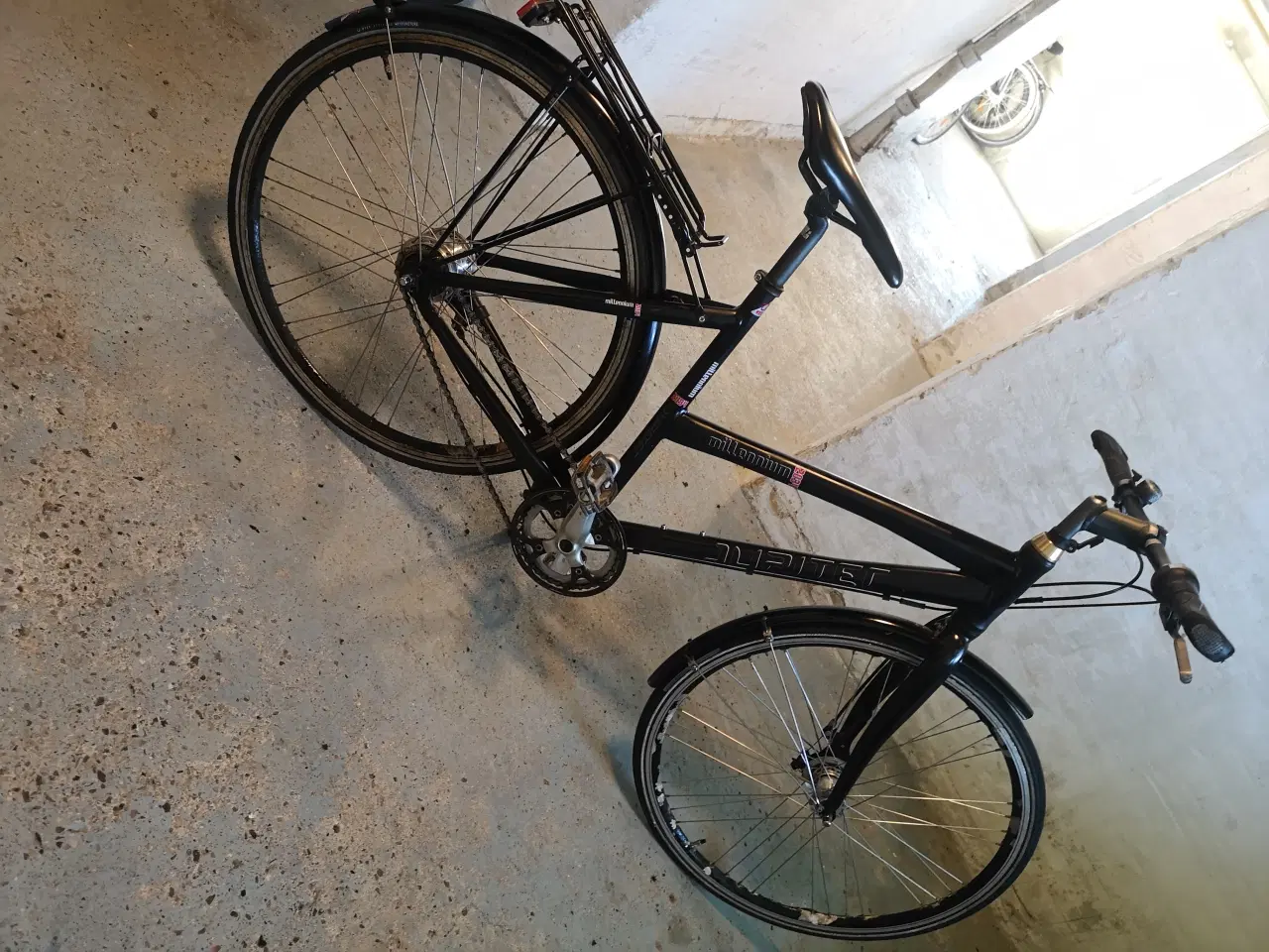 Billede 9 - JUPITER millennium  28"  52CM 7 gear ,dæk som nye 