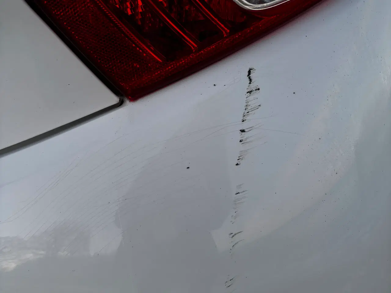 Billede 11 - Peugeot 208 med nyere motor sælges