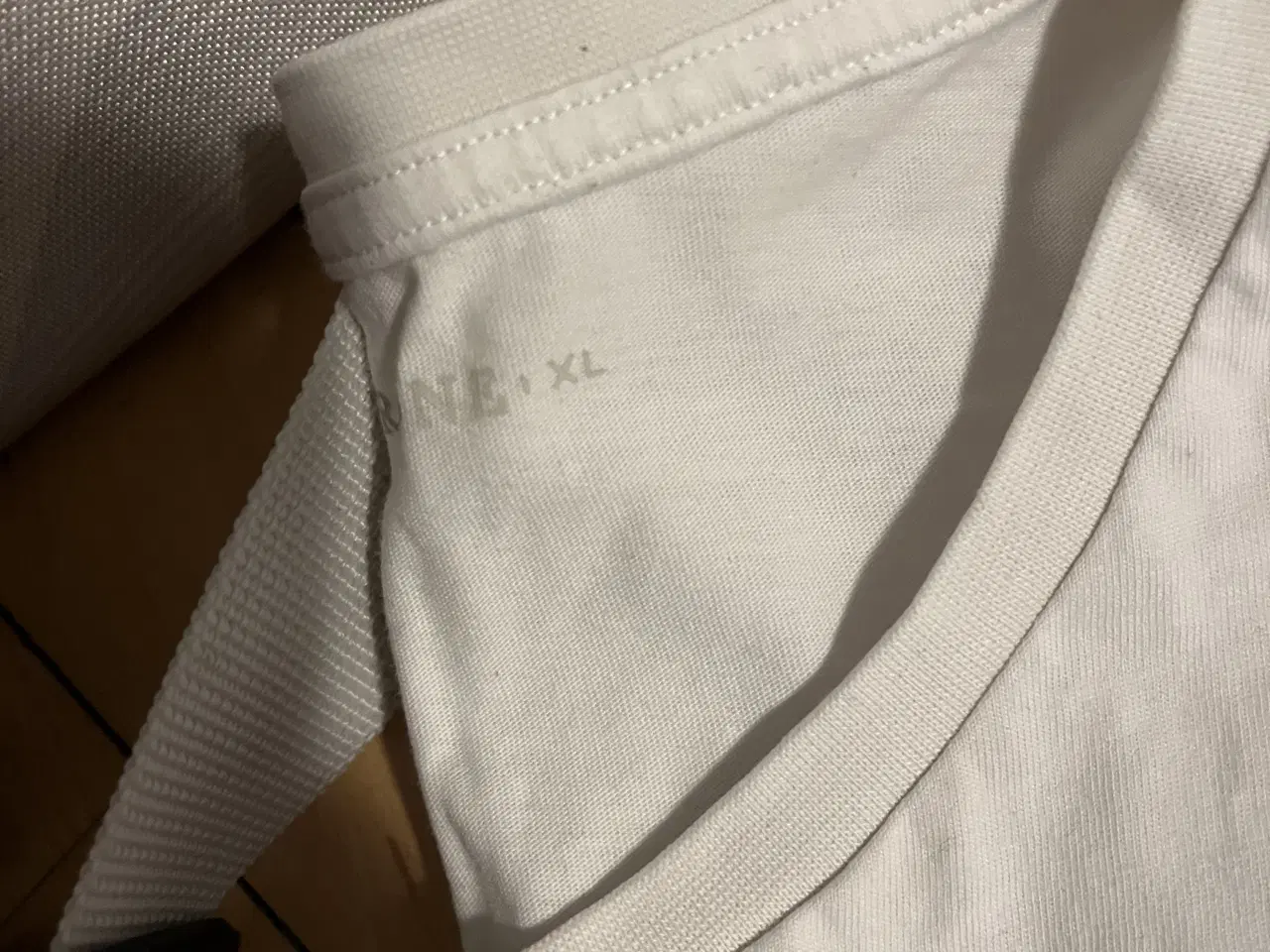 Billede 10 - 8 t shirt ( 5 i xl og 3 i L 